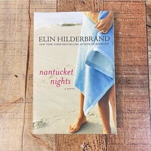 Nantucket Nights Elin Hilderbrand Paperback Romance Novel Beach Summer Vacation